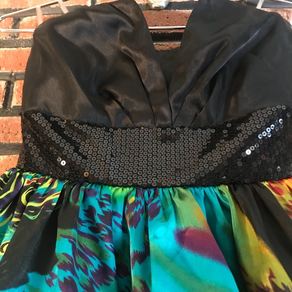 Studio Y Strapless Dress SZ-3/4 - Picture 4 of 8